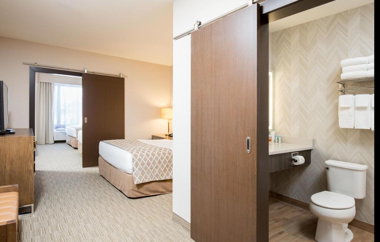 Pomeroy Inn & Suites Prince George Zewnętrze zdjęcie